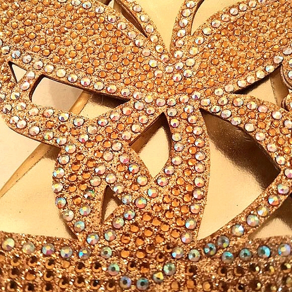 🎁FREE GIFT INCLUDED🎁 NEW Embellished Rhinestone Glitter Sandals Low Heels - Picture 7 of 15